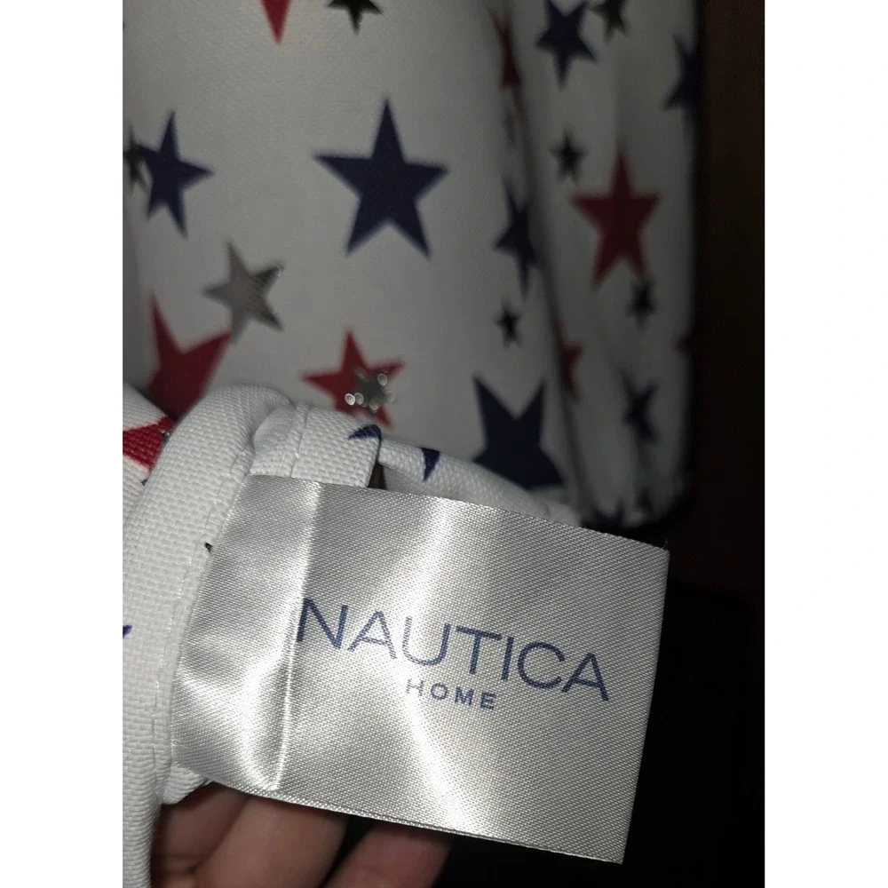 Nautica Home Tablecloth 80 x 60  Americana White Red Blue‎ Stars 4th of July EUC